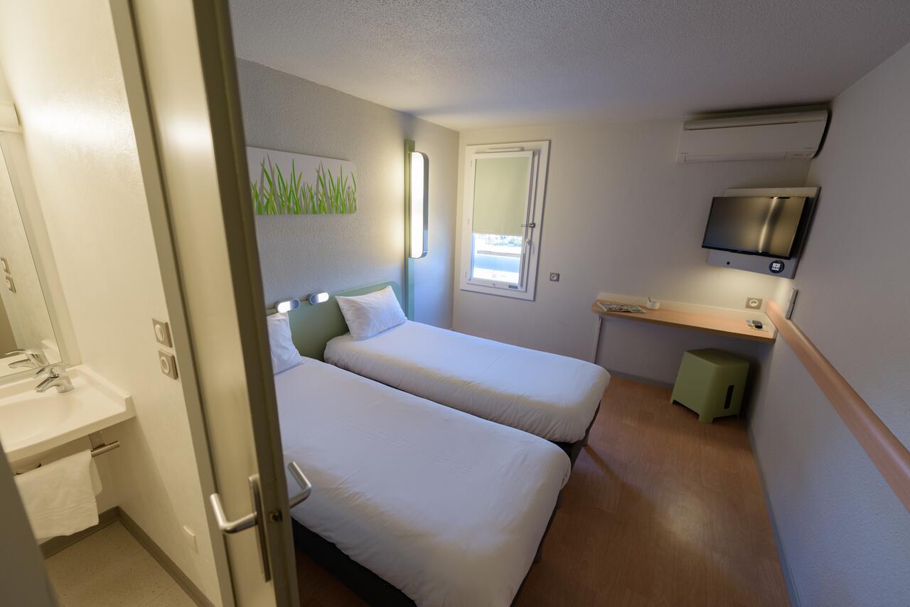 Ibis Budget Avignon Nord Le Pontet  Bagian luar foto