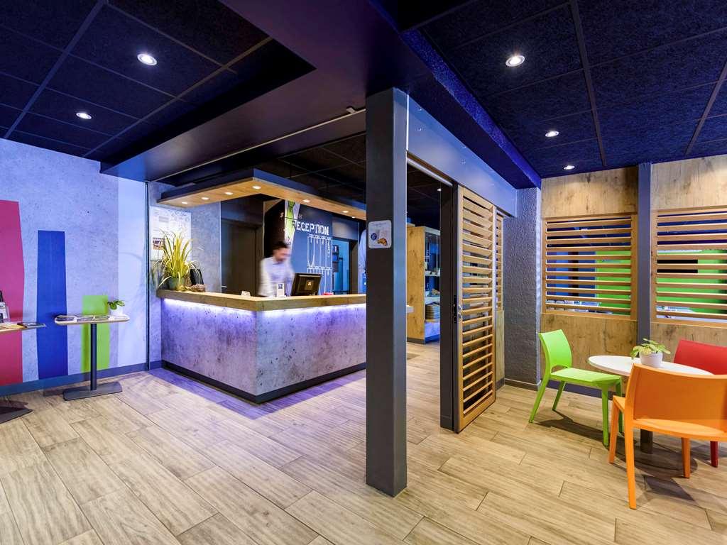 Ibis Budget Avignon Nord Le Pontet  Bagian luar foto